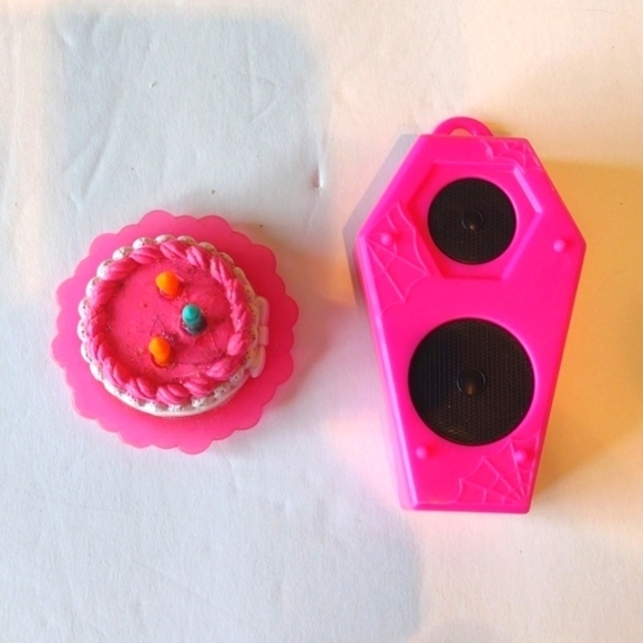 Monster High Doll Furniture Spares and Accessories - Picture 4 of 7